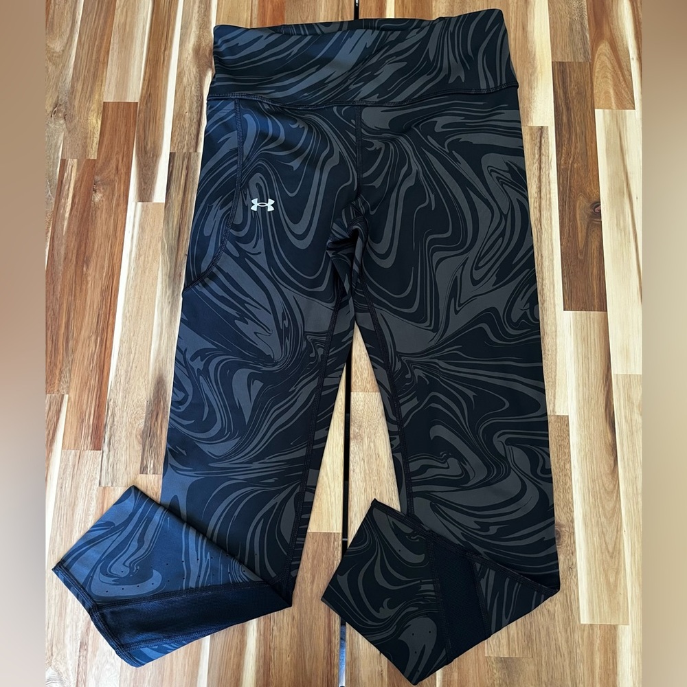 Under Armour Gray Swirl Pattern Leggings